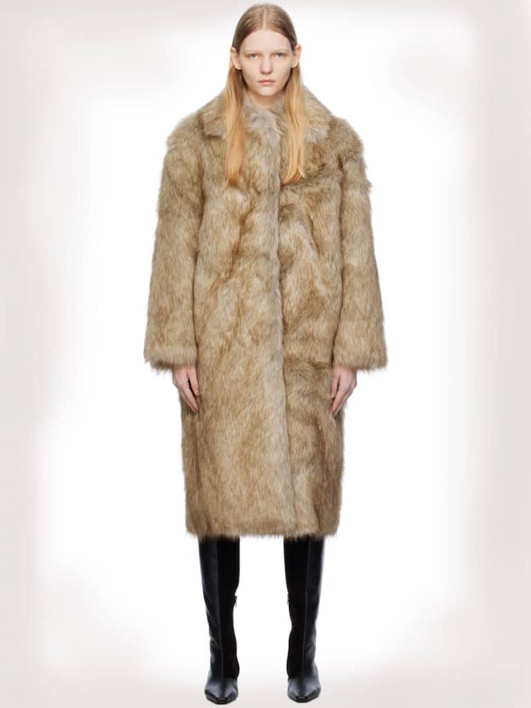 fur coat
it girl coat
fall/winter coat