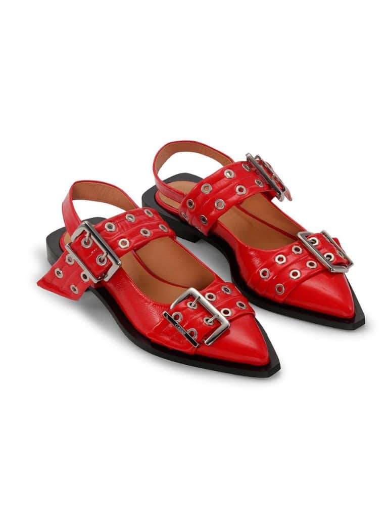 wide belt buckle ballerina flats
ganni
red fashion trends fall